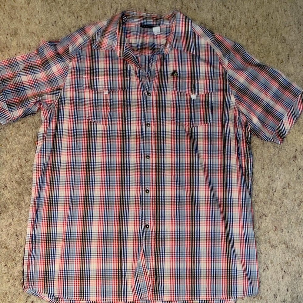 Multicolored button up short sleeve shirt